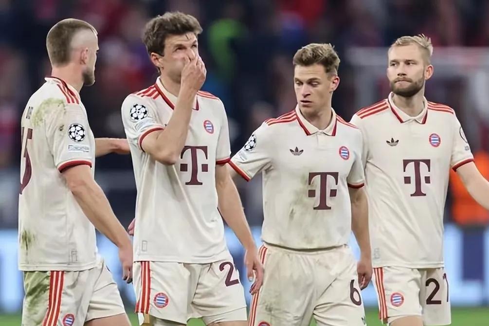 拜仁险胜意大利队，格列兹曼补时绝平世界杯的简单介绍