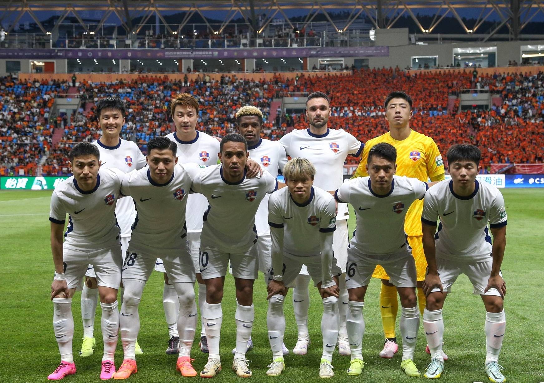 精彩胜负紧锣密鼓，赛场氛围热烈的简单介绍