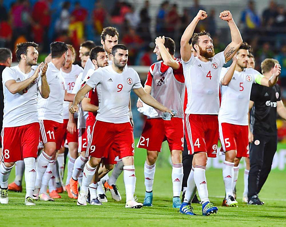 欧洲杯资格赛场面火爆，球队竞技水平提升的简单介绍