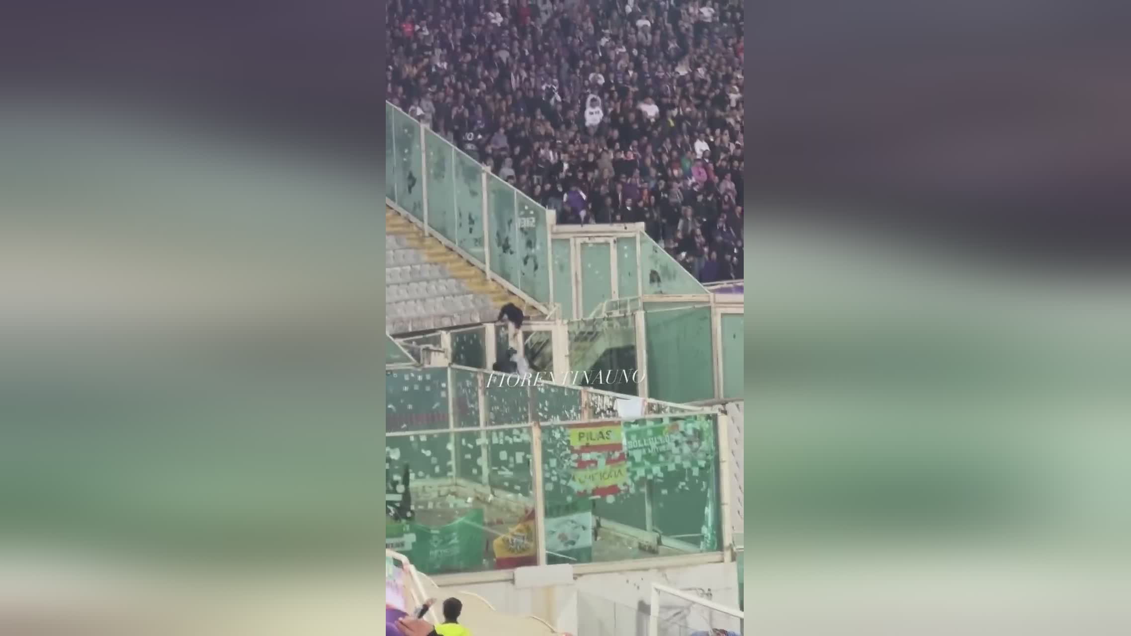 佛罗伦萨队球迷齐聚球场为队伍加油的简单介绍