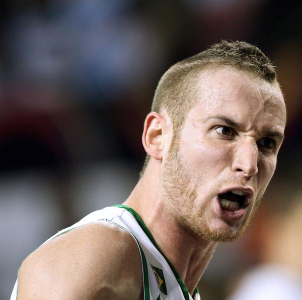 包含巴西男篮力挫阿根廷，成功晋级奥运季军争夺战的词条