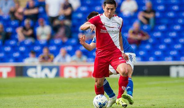 球队新赛季士气高昂向胜利迈进 球队新赛季士气高昂向胜利迈进