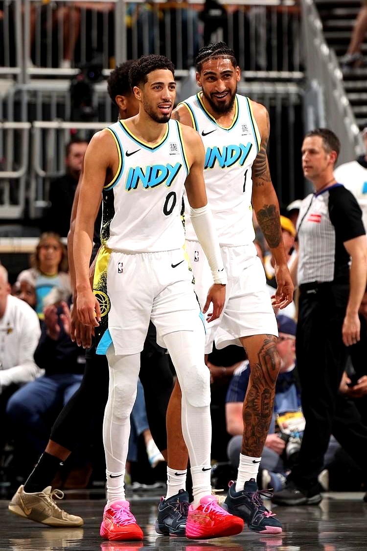 雄鹿队客场逆转步行者 雄鹿队客场逆转步行者