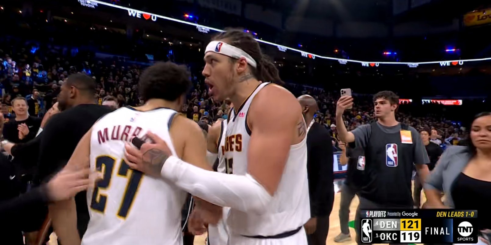 包含篮网击败魔术，伊戈达拉发威的词条