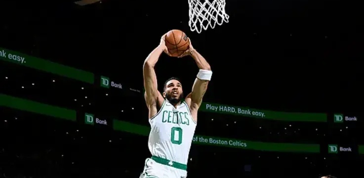 凯尔特人惜败76人,领先优势缩小的简单介绍 凯尔特人惜败76人,领先优势缩小的简单介绍