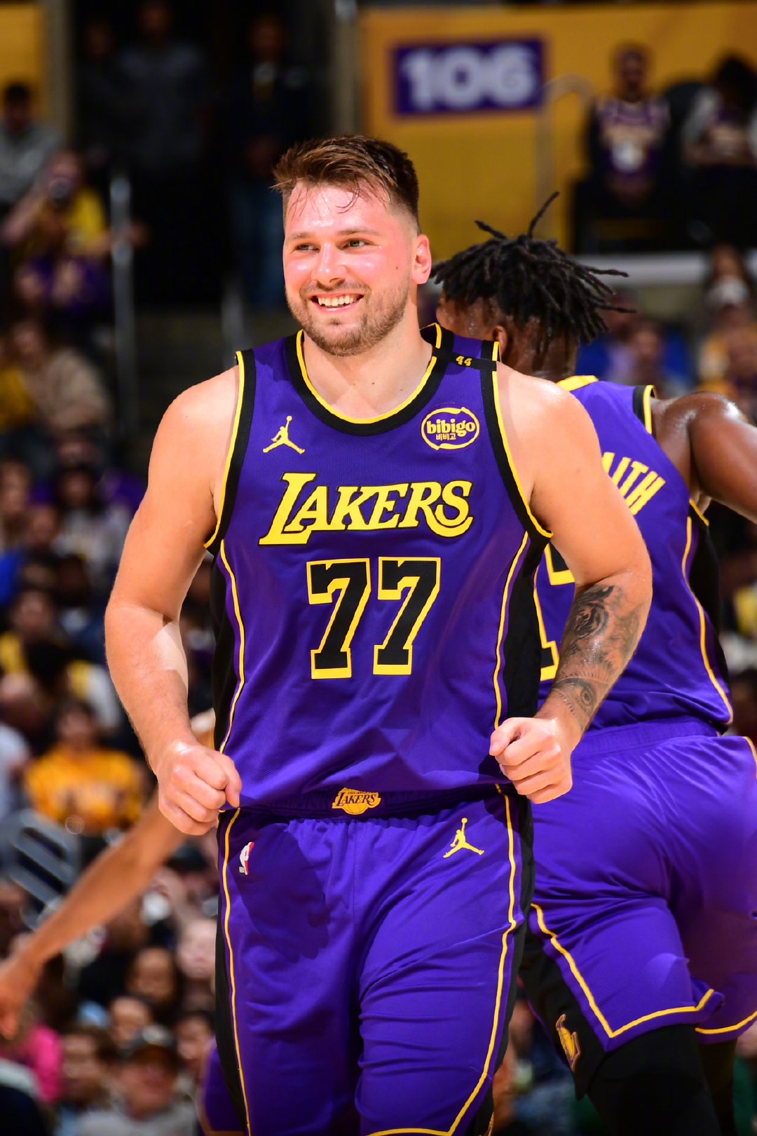 独行侠逆转灰熊，东契奇33+10领军带队取胜的简单介绍