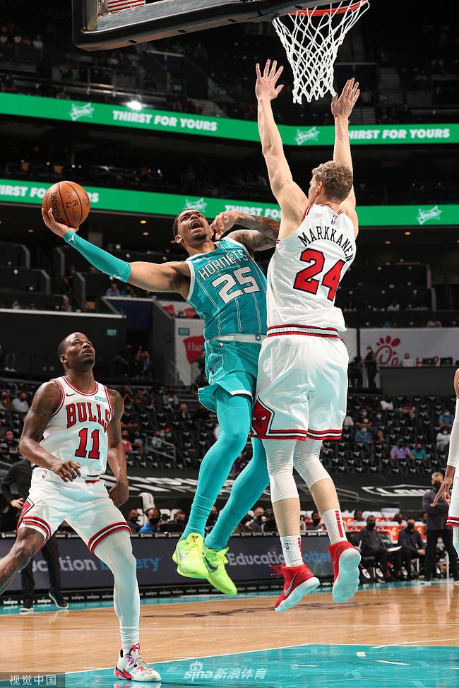 公牛大胜黄蜂，止连败