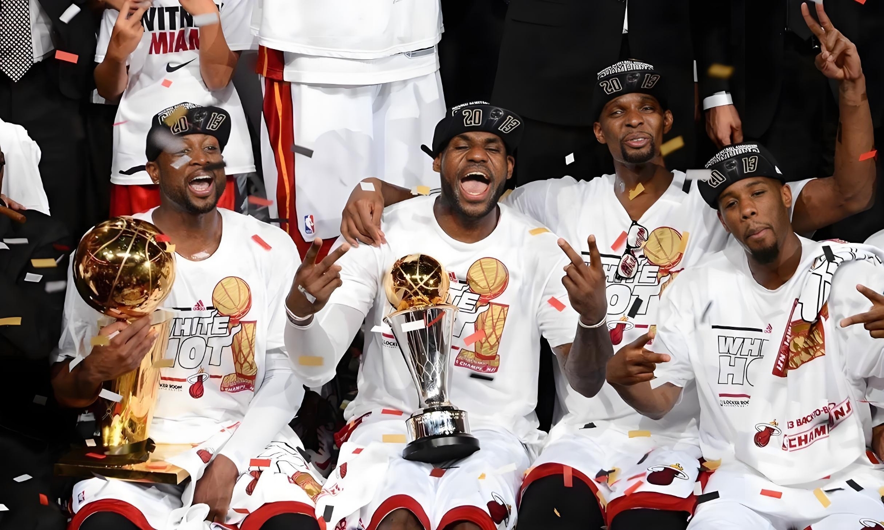 天津队轻取爵士，詹姆斯惊艳四座