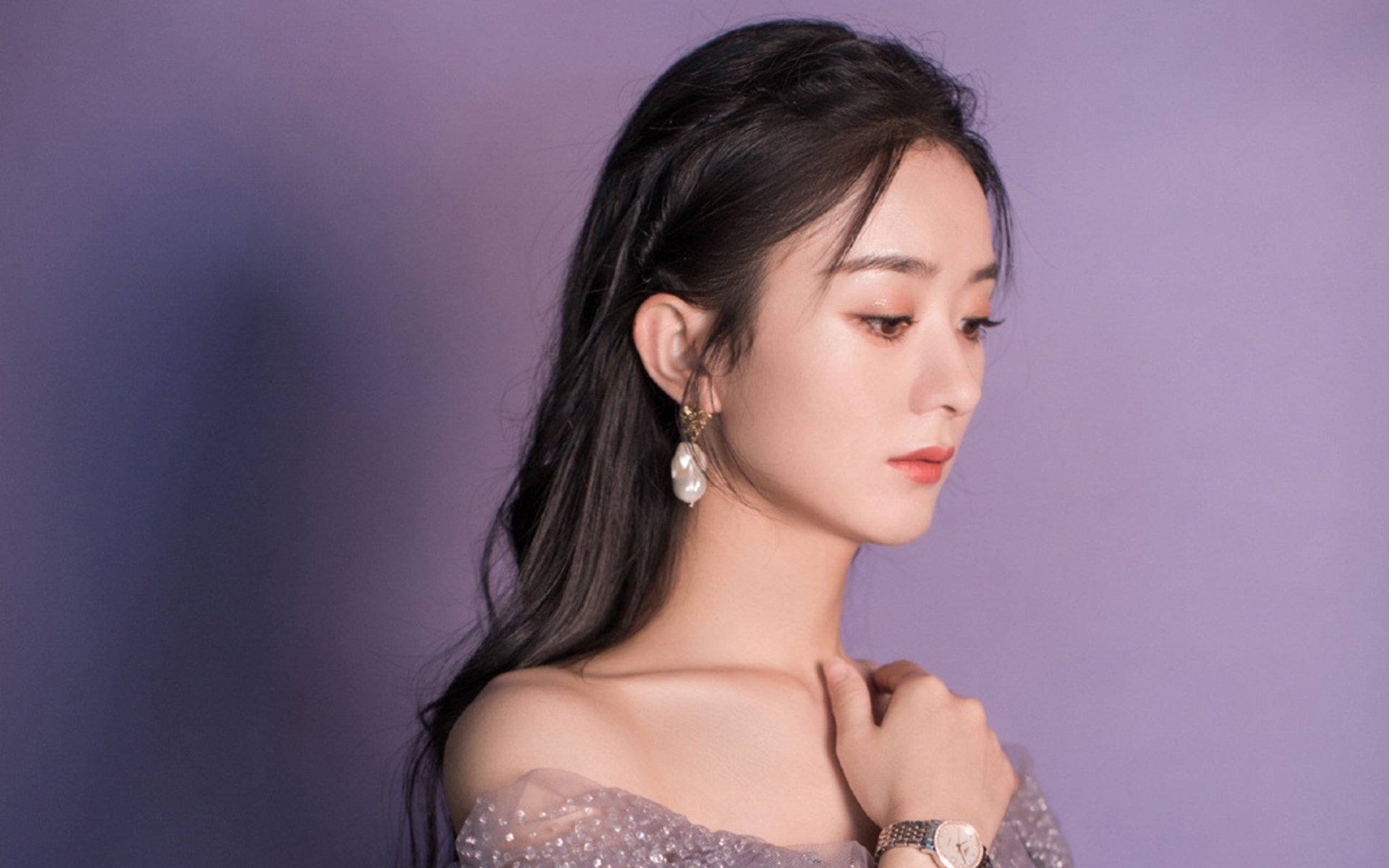 F1街道赛焦点战，牙买加新星以铜墙铁壁防守锁死德国传奇