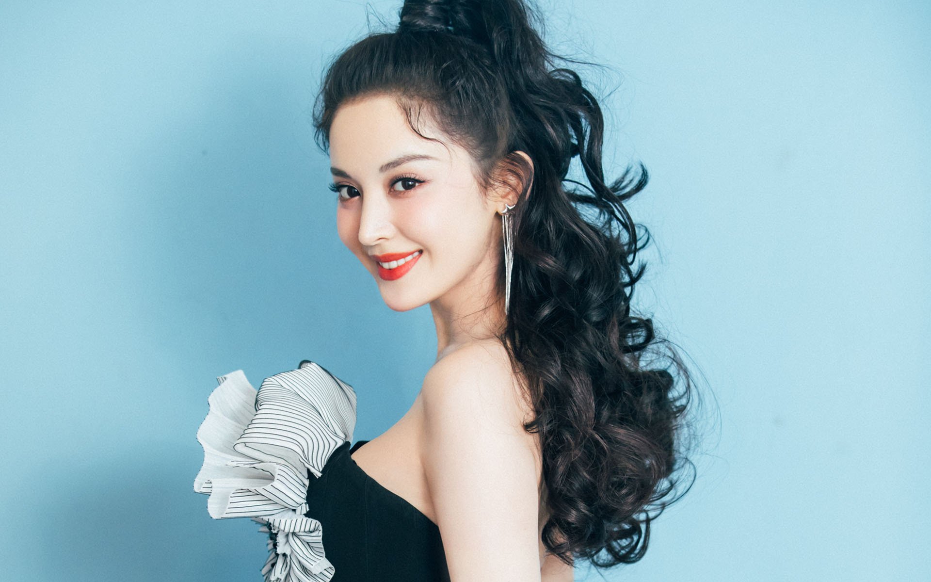 引爆威斯特法伦！铁卫擎天，多特蒙德一波流带走黄色潜水艇