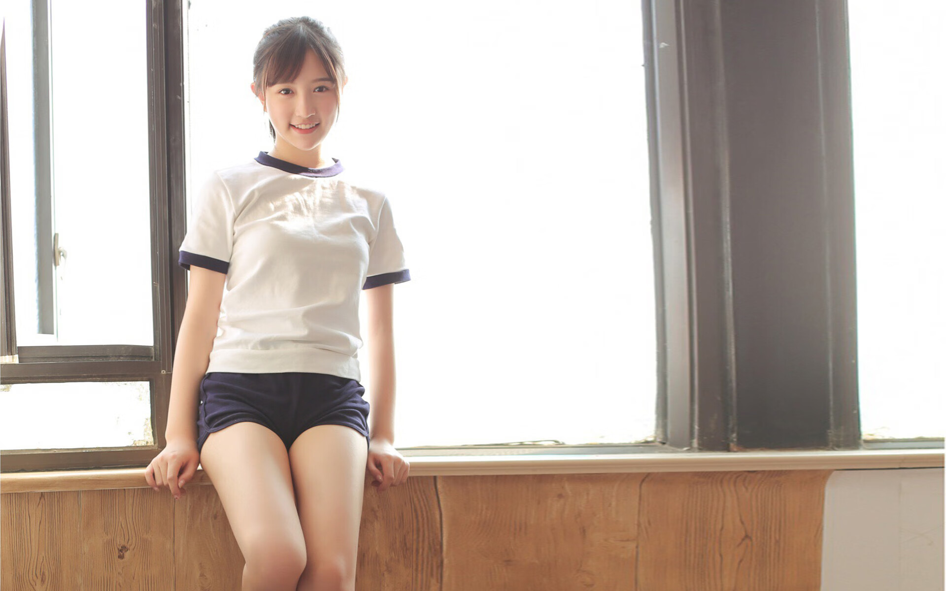 绿茵场战火正炽,冰火两重天,意甲天王山对决与NBA惊天爆冷的双重奏