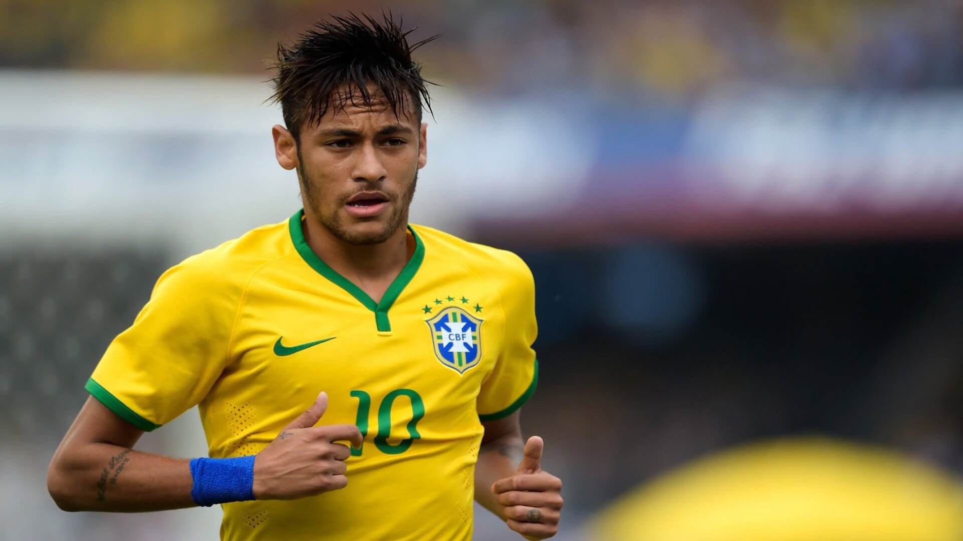 巨星之光与团队风暴，当苏亚雷斯咆哮，阿尔及利亚掀翻旧秩序